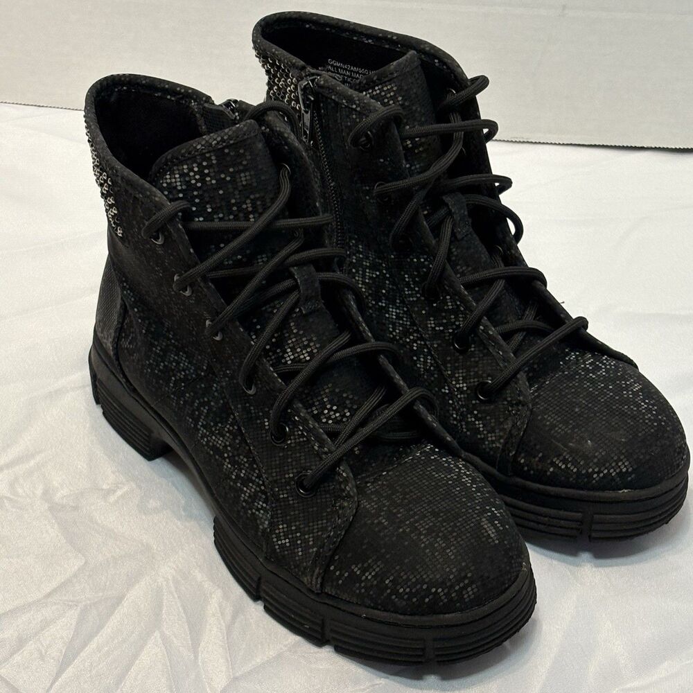 Madden NYC JGorgie Black Ankle Boots Size 4, Lace Up